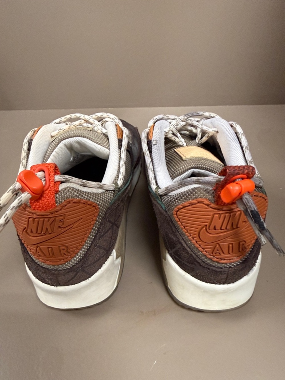 Nike Air Max 90 SE Lace Toggle Khaki Olive Sz 7.5 — FLAW - Picture 5 of 8
